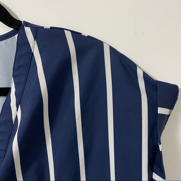 Shein Blue & White Striped Short Sleeve Blouse | M - Picture 4 of 9